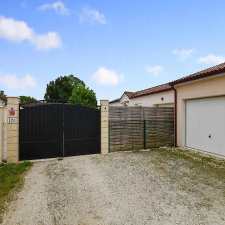 Private Bedroom In A In Emilion Saint-Medard-de-Guizieres