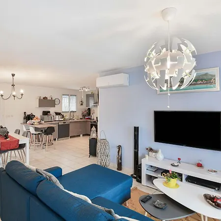 Zen In Shared With Pool Owner-on Site Semesterbostad