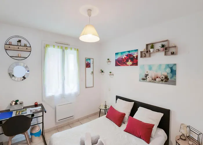 Zen In Shared With Pool Owner-on Site Feriehus